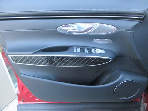 Used 2023 Genesis GV70 3.5T Sport w/ Sport Prestige Package AWD/4WD image 30