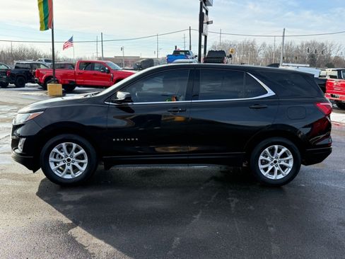 Used 2020 Chevrolet Equinox LT w/ Driver Convenience Package image 5