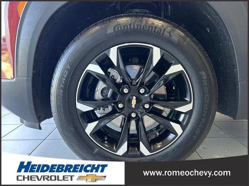 Used 2023 Chevrolet TrailBlazer LT FWD image 7