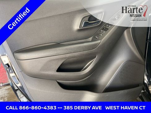 Used 2022 Chevrolet Trax LS w/ Tint and Cruise Package image 20