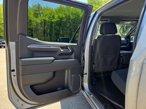 Used 2023 Chevrolet Silverado 1500 LT AWD/4WD image 49