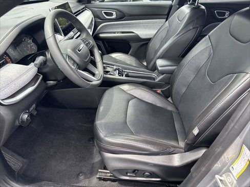 Certified 2023 Jeep Compass Latitude AWD/4WD image 20