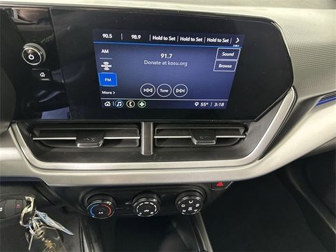 Used 2025 Chevrolet Trax LS w/ Driver Confidence Package image 13