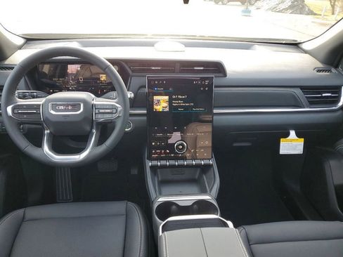 New 2025 GMC Terrain Elevation w/ Elevation Premium Package image 11