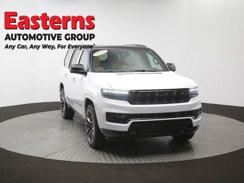 Used 2025 Jeep Grand Wagoneer Series III w/ Rear Seat Video Group 1 AWD/4WD image 56