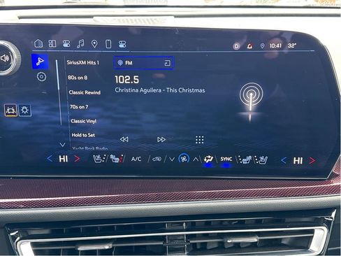 Used 2024 Chevrolet Traverse RS w/ LPO, Floor Liner Package image 22