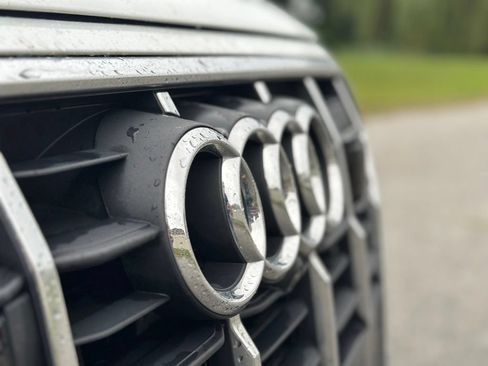 Used 2023 Audi Q7 3.0T Premium AWD/4WD image 10