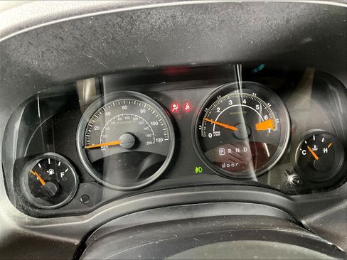 Used 2017 Jeep Patriot 75th Anniversary w/ Power Value Group FWD image 12