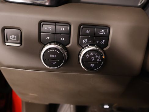 Used 2024 GMC Sierra 1500 Denali w/ Denali Reserve Package image 10