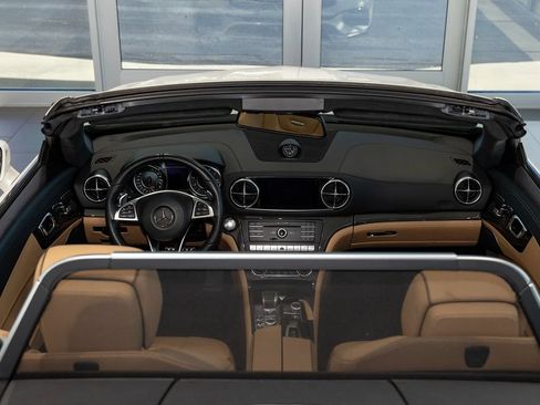 Used 2019 Mercedes-Benz SL 63 AMG image 14