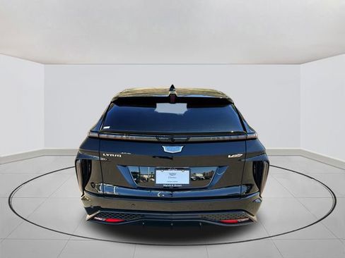 New 2026 Cadillac Lyriq V AWD/4WD image 12