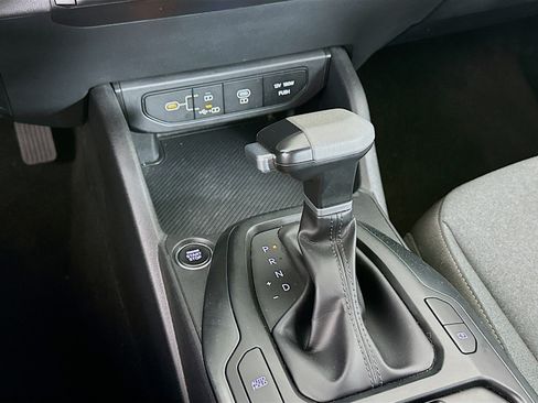 Used 2025 Kia K4 FWD image 24