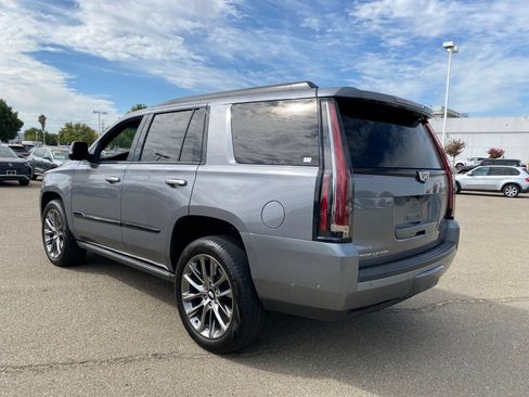 Used 2020 Cadillac Escalade Platinum w/ Escalade Sport Edition AWD/4WD image 6