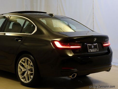 Certified 2025 BMW 330i xDrive Sedan AWD/4WD image 8