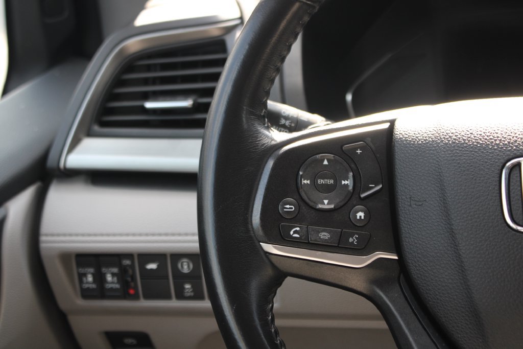 Used 2023 Honda Odyssey EX-L image 19