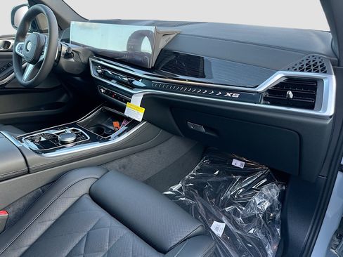 New 2026 BMW X5 sDrive40i w/ M Sport Package RWD image 23