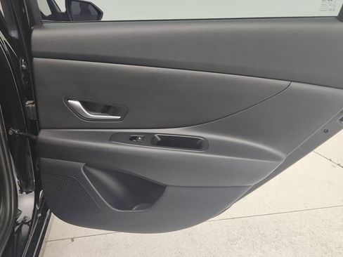 Used 2024 Hyundai Elantra SEL FWD image 32