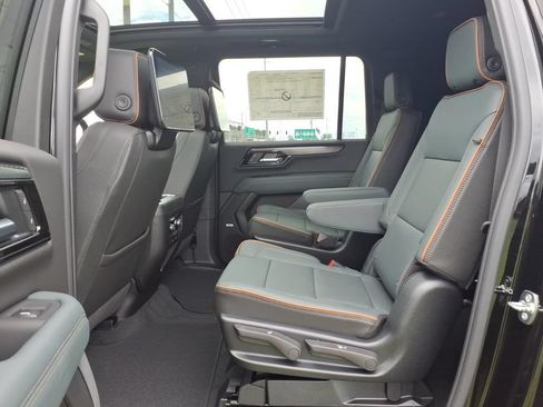 New 2026 GMC Yukon XL AT4 w/ AT4 Premium Plus Package AWD/4WD image 14