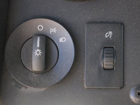 Used 2015 Ford E-450 and Econoline 450 Super Duty w/ A/C Prep Package image 20