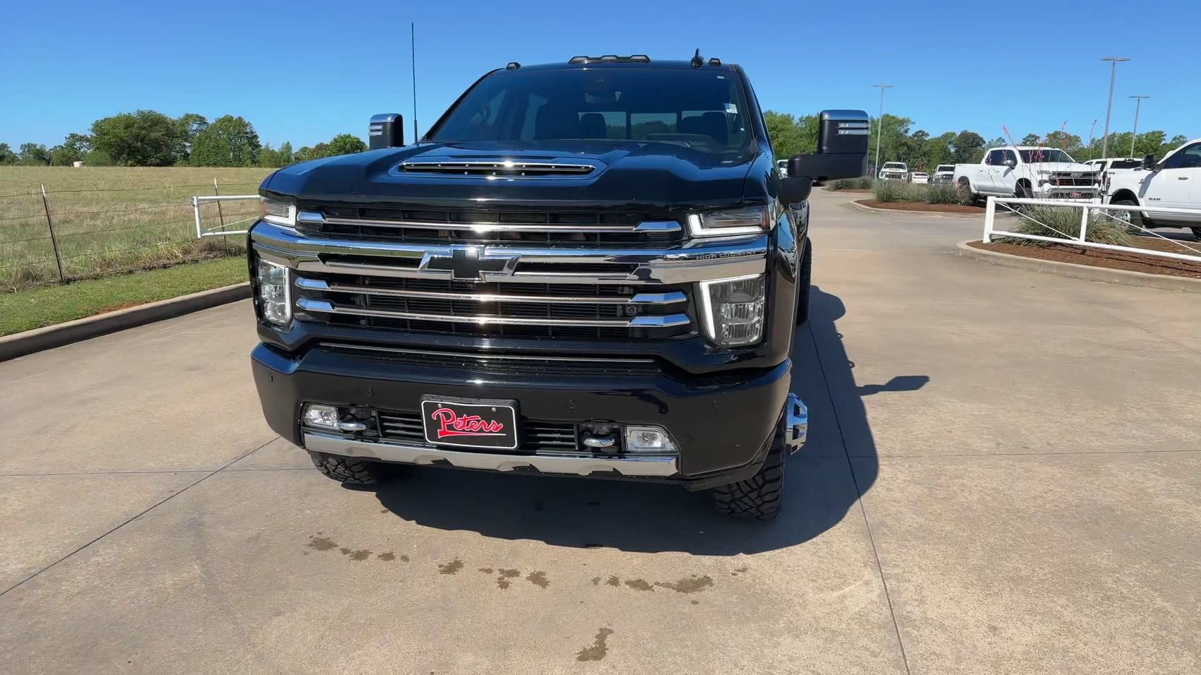 Used 2023 Chevrolet Silverado 3500 High Country w/ Snow Plow Prep/Camper Package AWD/4WD image 4