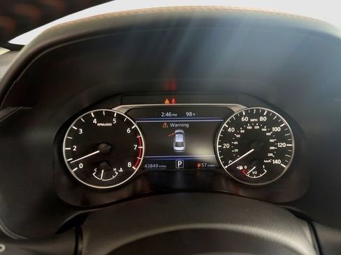 Used 2024 Nissan Altima 2.5 SR FWD image 17