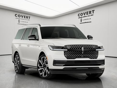 New 2026 Lincoln Navigator Reserve AWD/4WD image 4