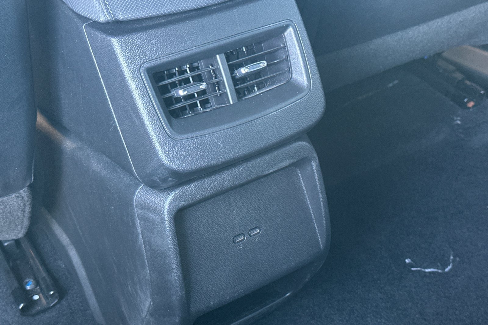 Used 2024 Chevrolet Equinox EV LT FWD image 42
