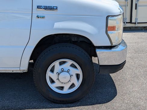 Used 2017 Ford E-350 and Econoline 350 Super Duty w/ Power Windows & Locks Group RWD image 11