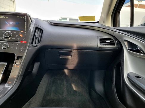 Used 2015 Chevrolet Volt Premium w/ Premium Trim Package image 27