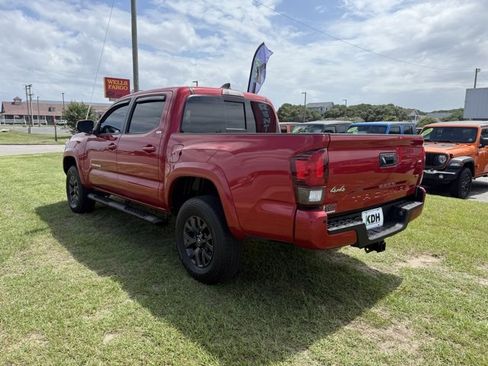 Used 2023 Toyota Tacoma SR image 5