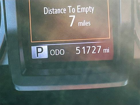 Used 2022 Toyota Tacoma Limited image 12