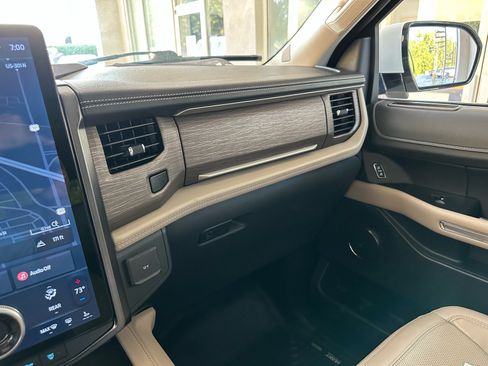 Certified 2023 Ford Expedition Limited AWD/4WD image 37