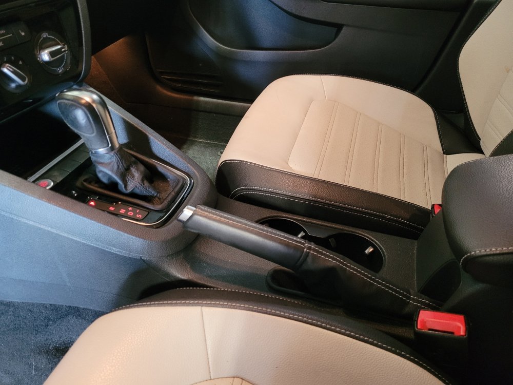 Used 2016 Volkswagen Jetta Sport FWD image 26