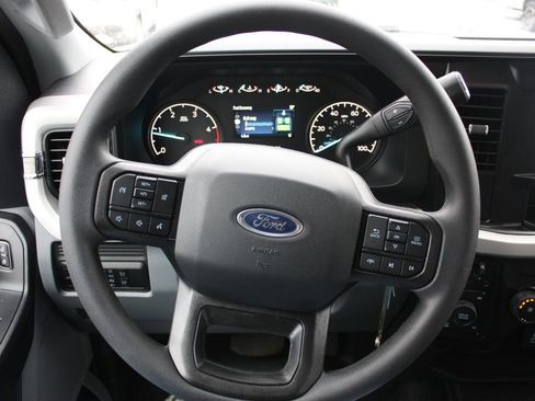 New 2026 Ford F250 XL w/ XL Chrome Package AWD/4WD image 18