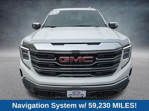 Used 2023 GMC Sierra 1500 SLT w/ SLT Convenience Package AWD/4WD image 2