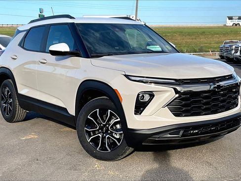 New 2026 Chevrolet TrailBlazer ACTIV image 2