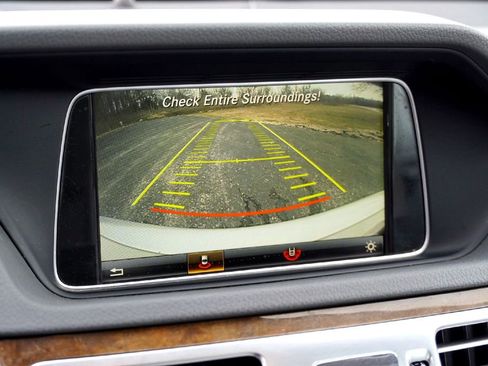 Used 2016 Mercedes-Benz E 350 Sedan image 13