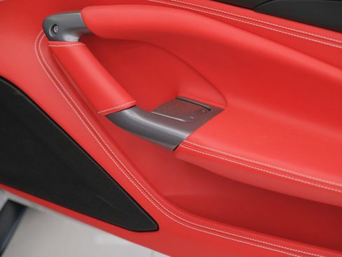 Used 2023 Ferrari F8 Tributo RWD image 38