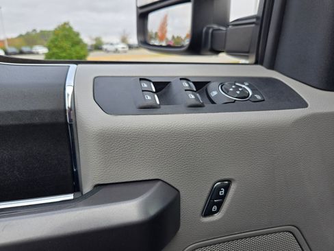 Used 2020 Ford F250 XLT w/ XLT Value Package image 21