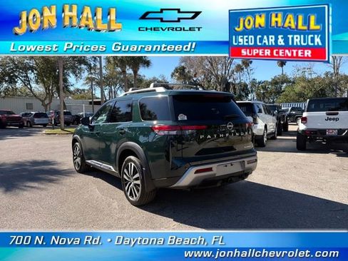 Used 2025 Nissan Pathfinder Platinum w/ Cargo Package image 8