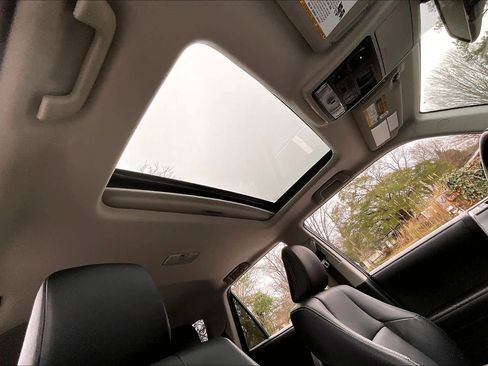 Used 2023 Toyota 4Runner Limited image 12