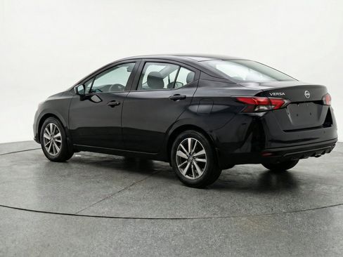 Used 2025 Nissan Versa SV FWD image 6