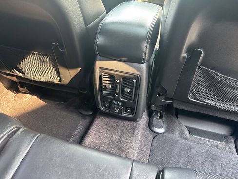 Used 2018 Dodge Durango Citadel w/ Technology Group AWD/4WD image 22