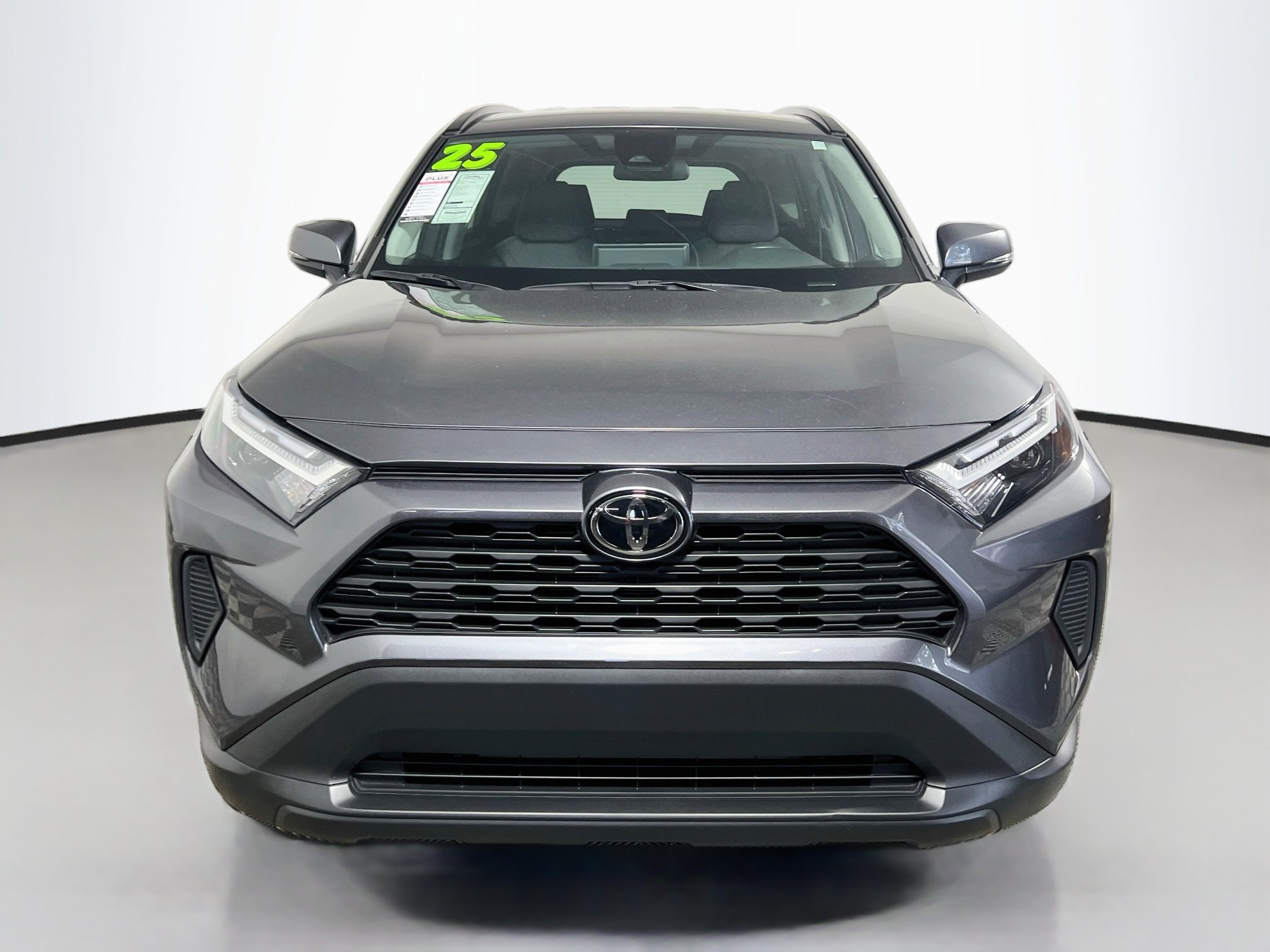Used 2025 Toyota RAV4 XLE FWD image 11