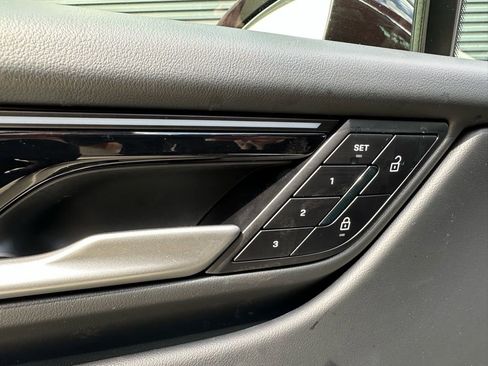 Certified 2025 Porsche Macan 4 Electric AWD/4WD image 20