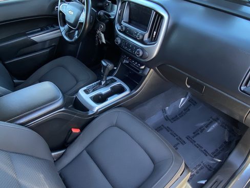 Used 2020 Chevrolet Colorado LT w/ Safety Package image 10