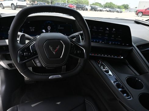 Used 2026 Chevrolet Corvette Z06 w/ Stealth Interior Trim Package RWD image 10