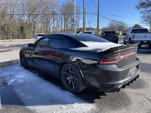 Used 2018 Dodge Charger R/T image 4