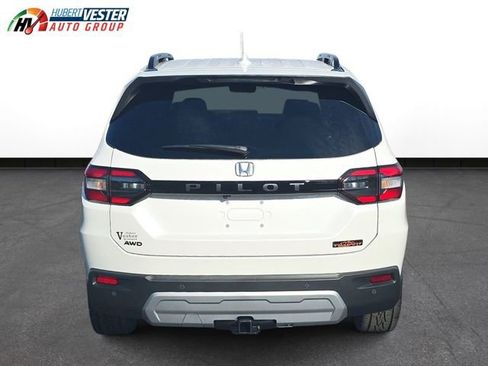 New 2025 Honda Pilot TrailSport image 7