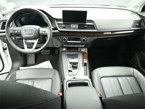 Used 2018 Audi Q5 Prestige w/ Prestige Package image 24